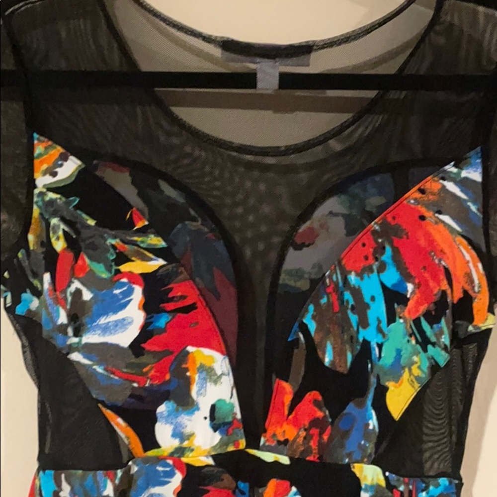 Spring dress - Picture 3 of 3